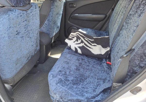 Mitsubishi Outlander cena 15900 przebieg: 300000, rok produkcji 2006 z Sulęcin małe 92